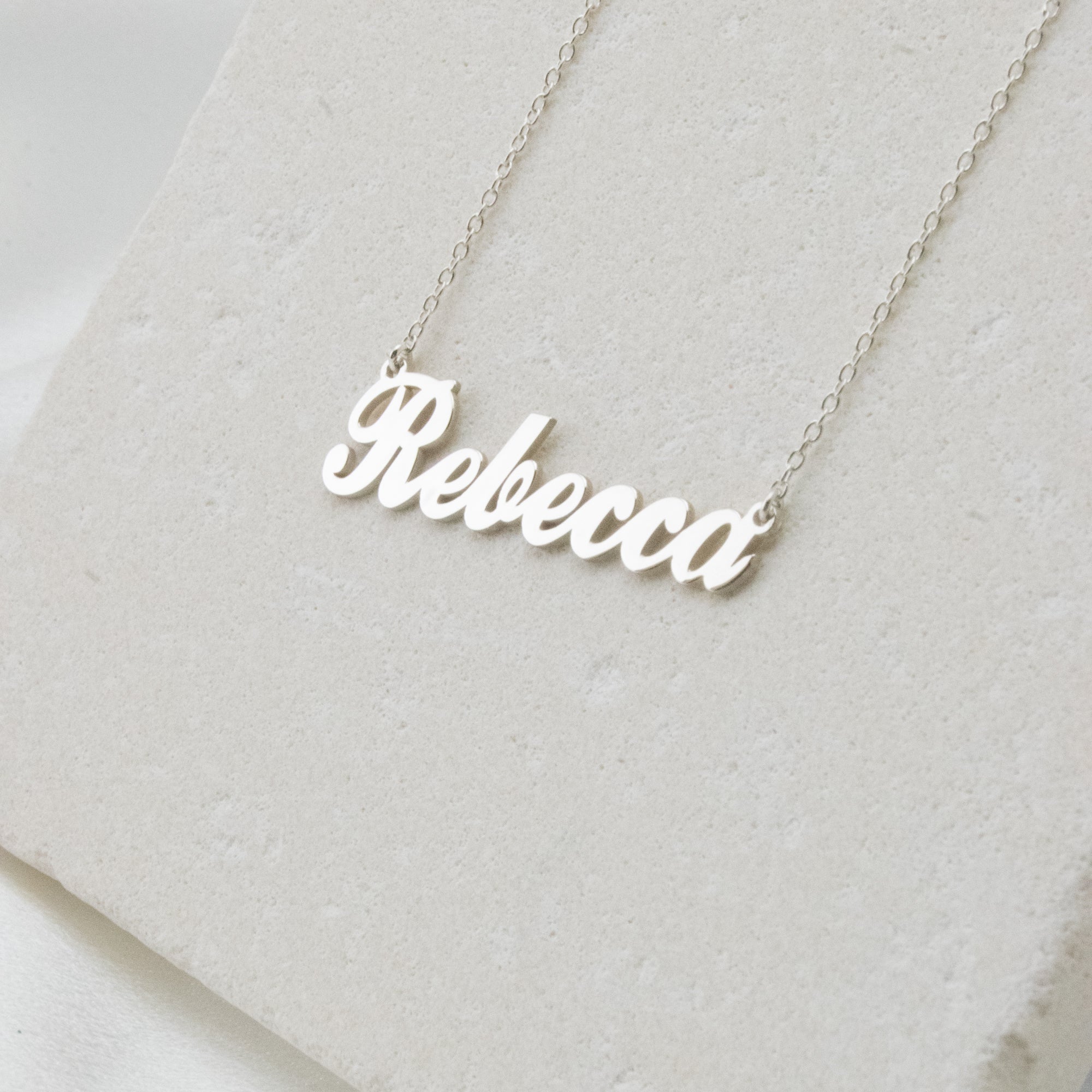 Carrie Name Necklace