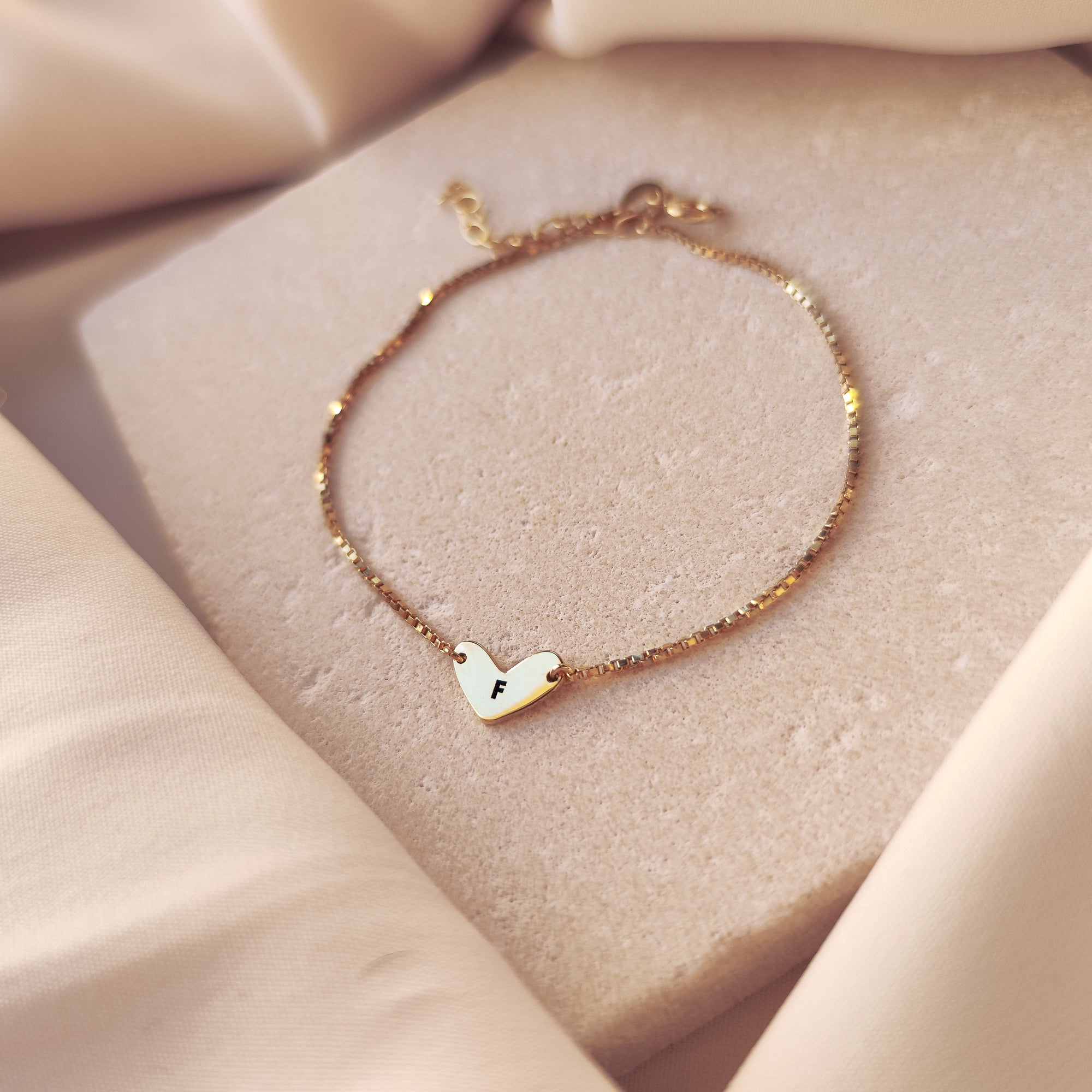 Dainty Heart Bracelet